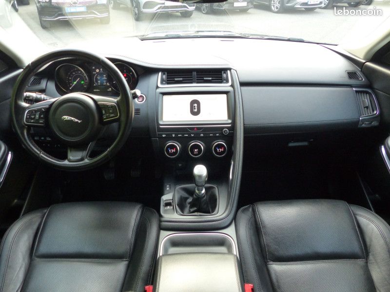 Jaguar E-PACE 2.0D 150CH R-DYNAMIC S AWD (image 17)