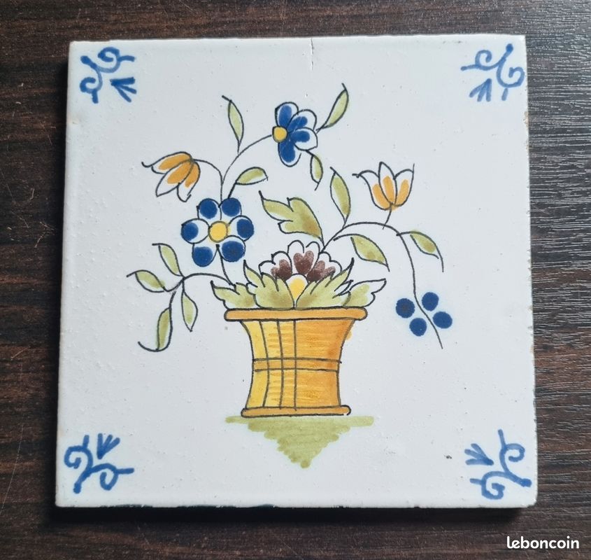 Carreau de faïence Desvres ❤️ numéroté IX 4 B / R 48 (image 1)