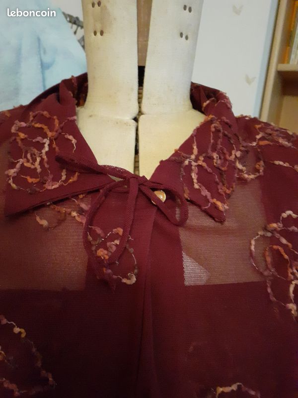 Ensemble fait main en voile bordeaux 3 pièces taille 46 /48 (image 2)