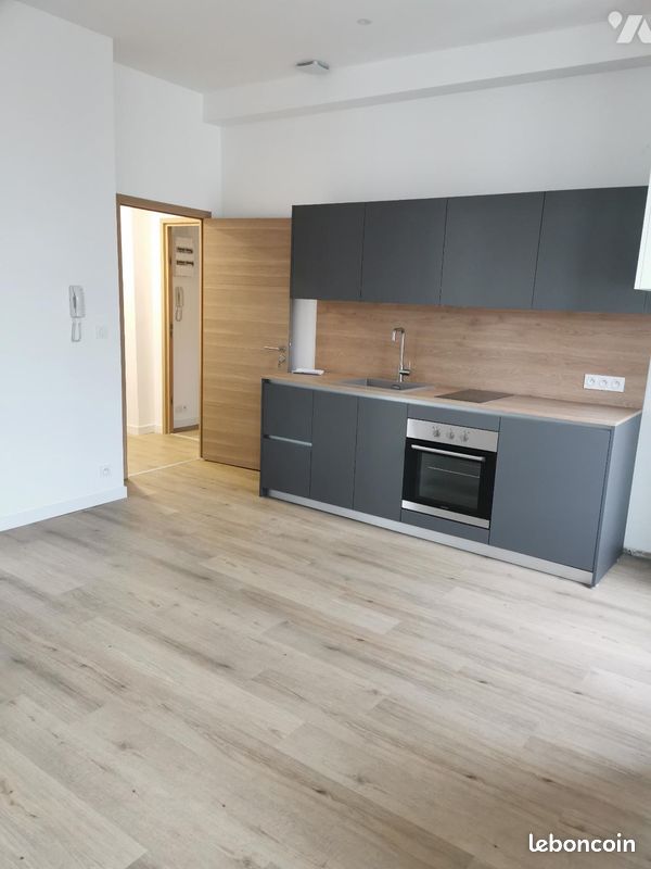 Appartement 1 pièce 26 m² · à Montélimar · 26 m² · 500 €