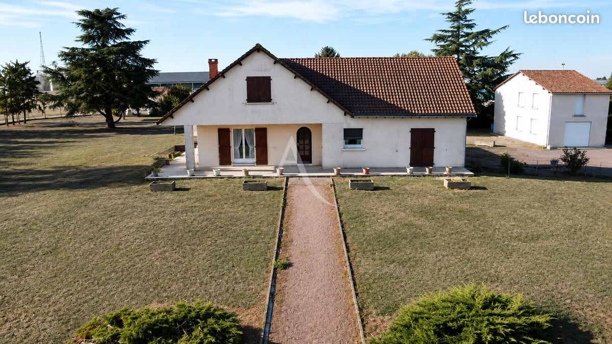 Maison 8 pièces 263 m² · à Cissé · 263 m² · 299 250 €