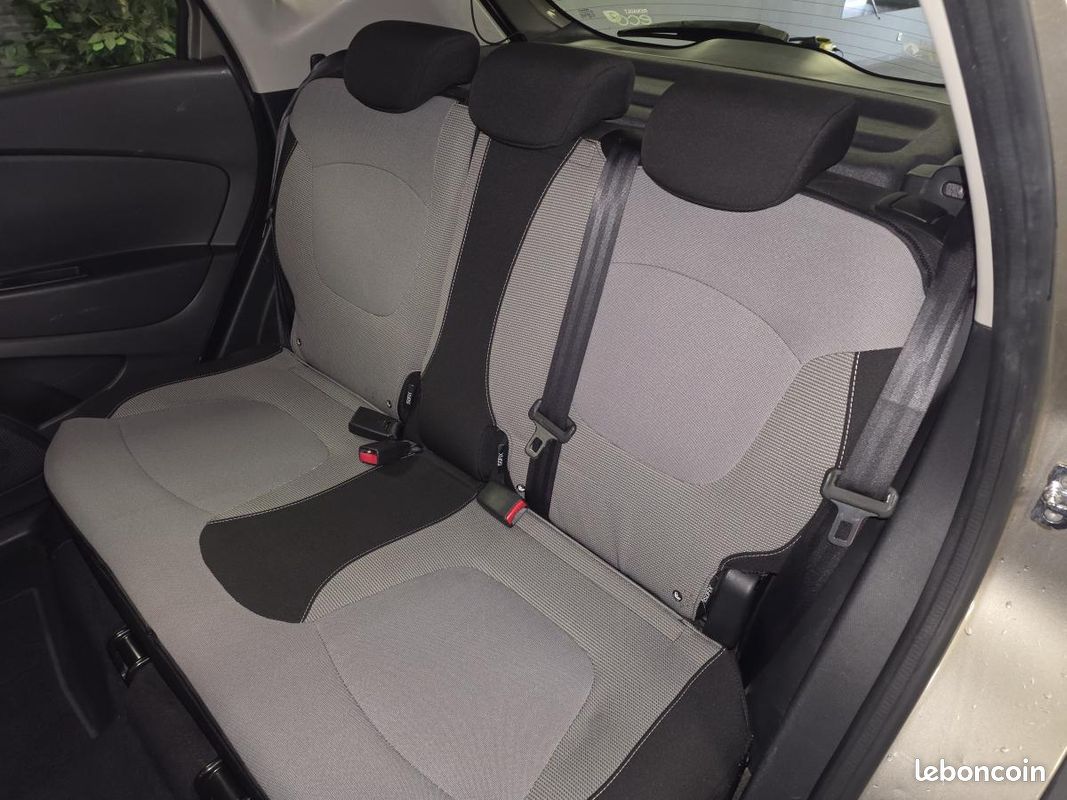 RENAULT CAPTUR 0.9 Energy TCe - 90 Intens (image 14)