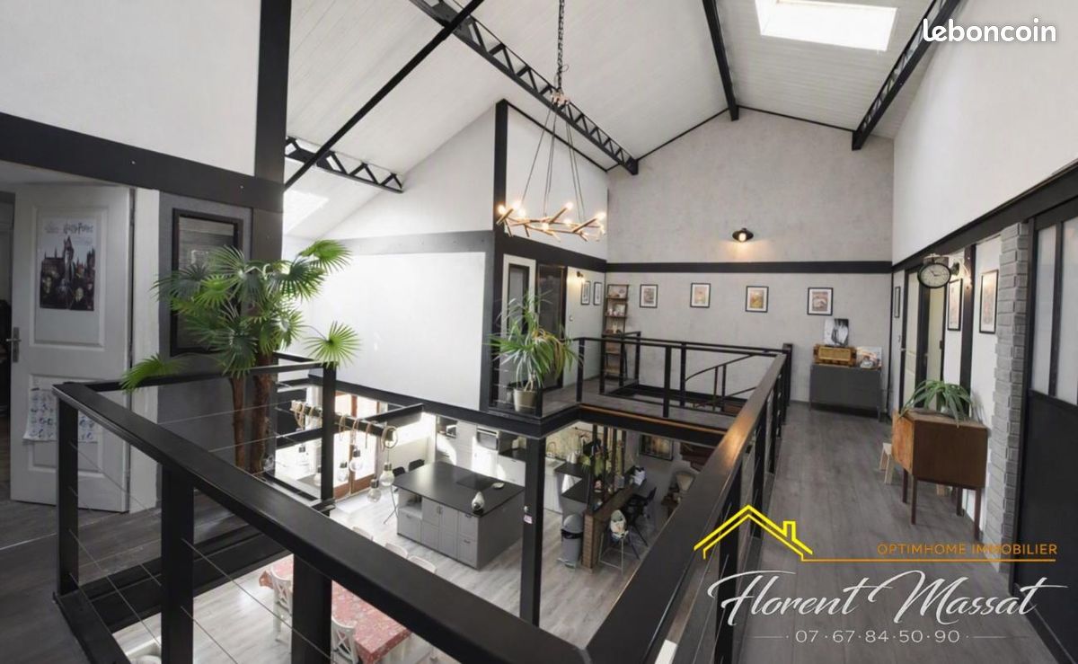 Maison 6 pièces 225 m² · à Castres · 225 m² · 339 000 €