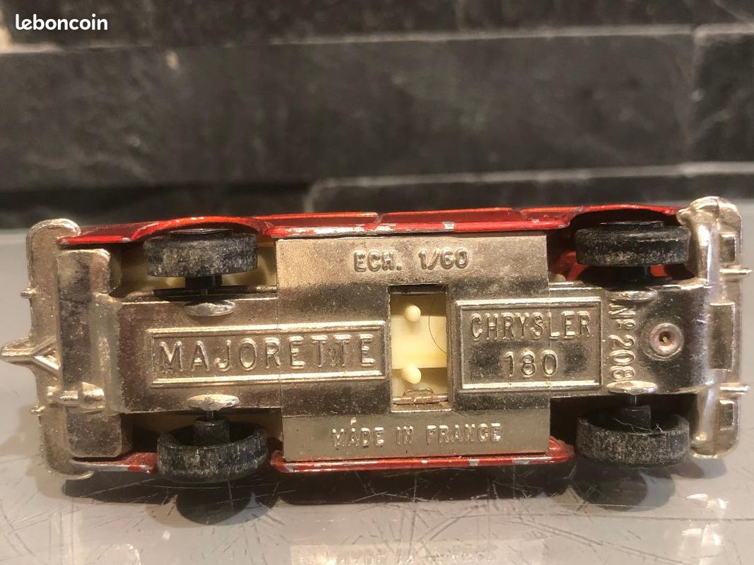 Régi retro Majorette kisautó Chrysler 180 (meghosszabbítva: 3456628613