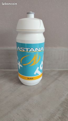 lot de 9 bidons d'équipes cycliste de 2004-2009 Cantone Neuchâtel