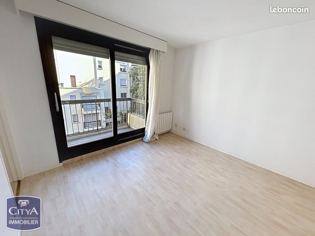 Appartement 1 pièce 27 m² · à Clermont-Ferrand · 27 m² · 74 500 €