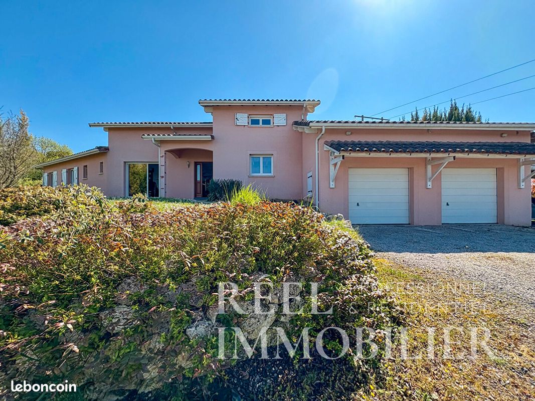 Maison 6 pièces 197 m² · à Auch · 197 m² · 335 000 €