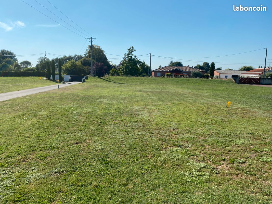Terrain à bâtir 600 M2 - Bessières · 69 000 €