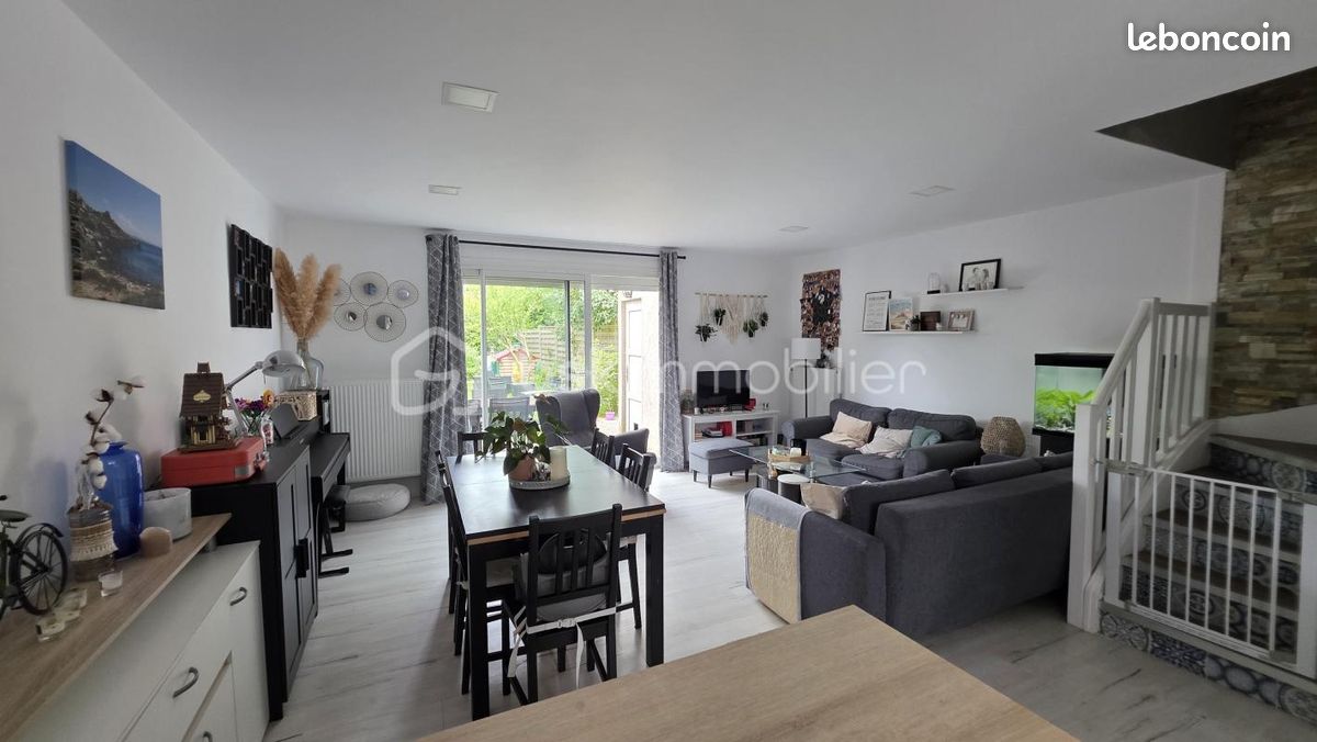 Maison 6 pièces 90 m² · à Saint-Germain-lès-Corbeil · 90 m² · 274 000 €