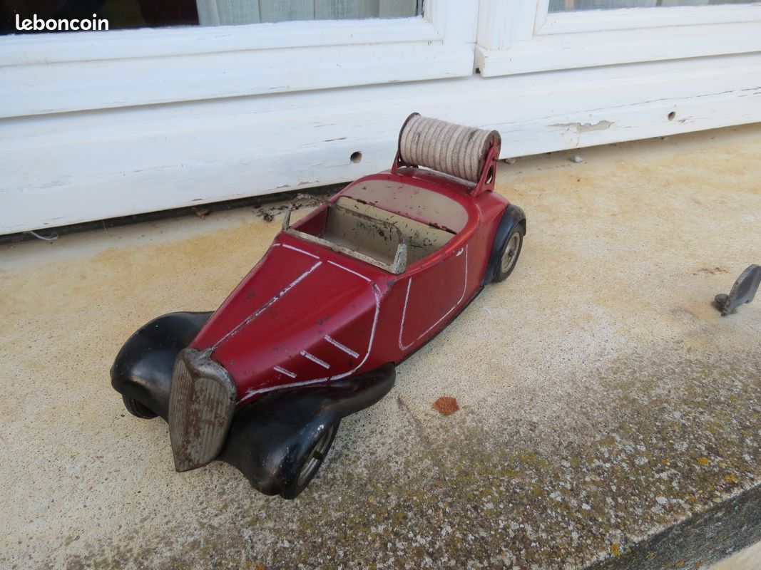 Calandre citroen traction à vendre - Shopping Participatif