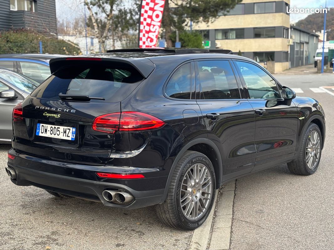 Porsche Cayenne II (2) 3.0 416ch S e-Hybrid Tiptro - Toit Ouvrant / Caméra / Accès Confort (image 3)