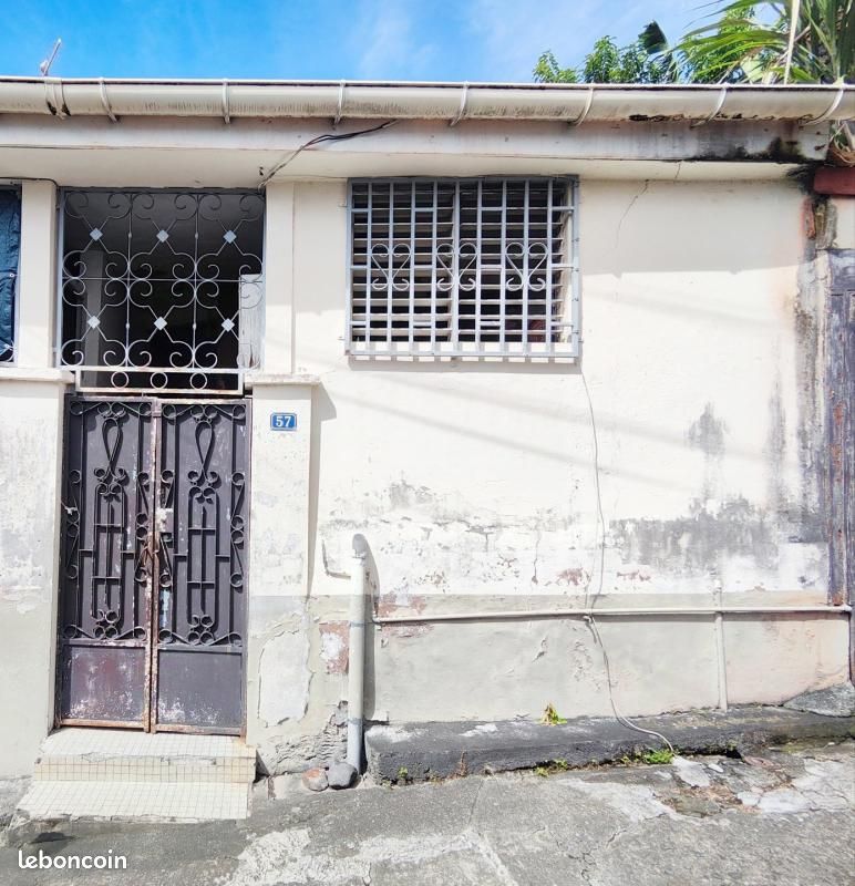 Maison 6 pièces 117 m² · à Basse-Terre · 117 m² · 130 430 €
