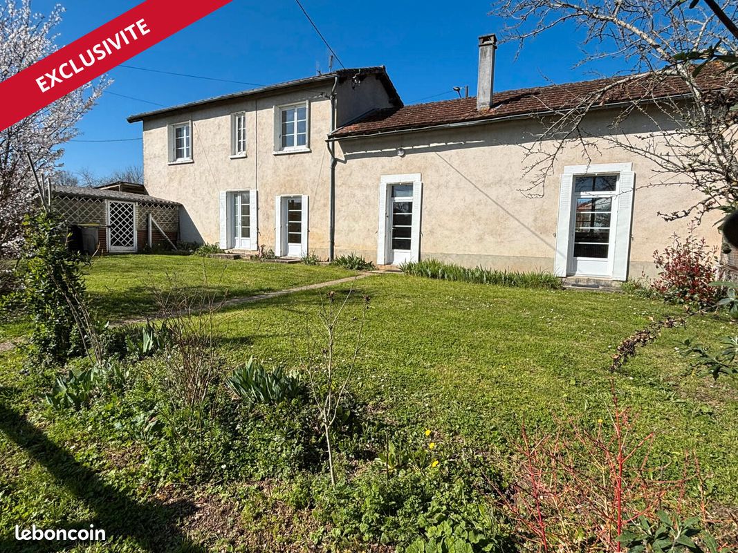 Maison 4 pièces 99 m² · à Civray · 99 m² · 97 000 €