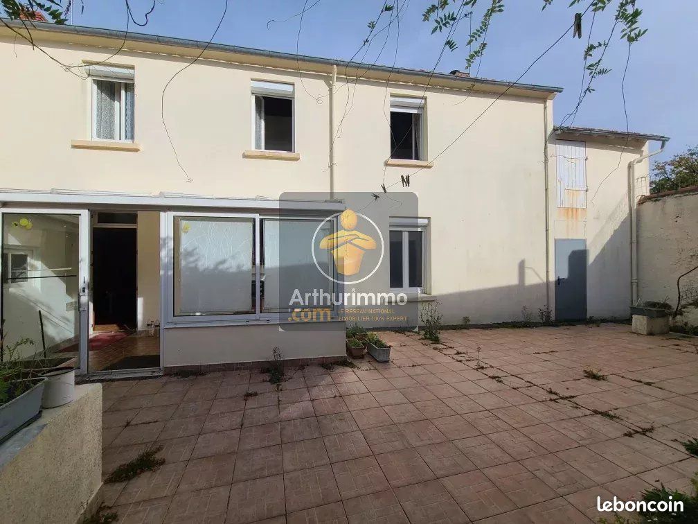 Maison 9 pièces 134 m² · à Machecoul-Saint-Même · 134 m² · 190 000 €