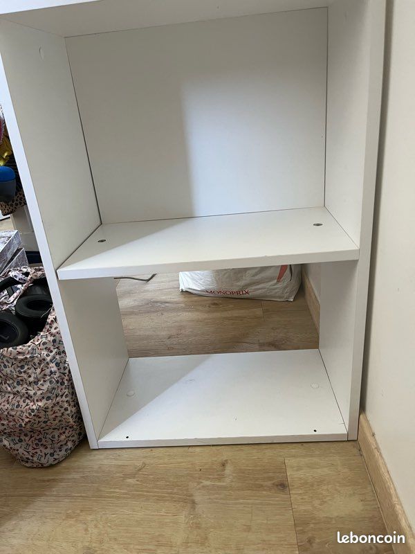 Bureau blanc avec rangement intégré – Très bon état (image 3)