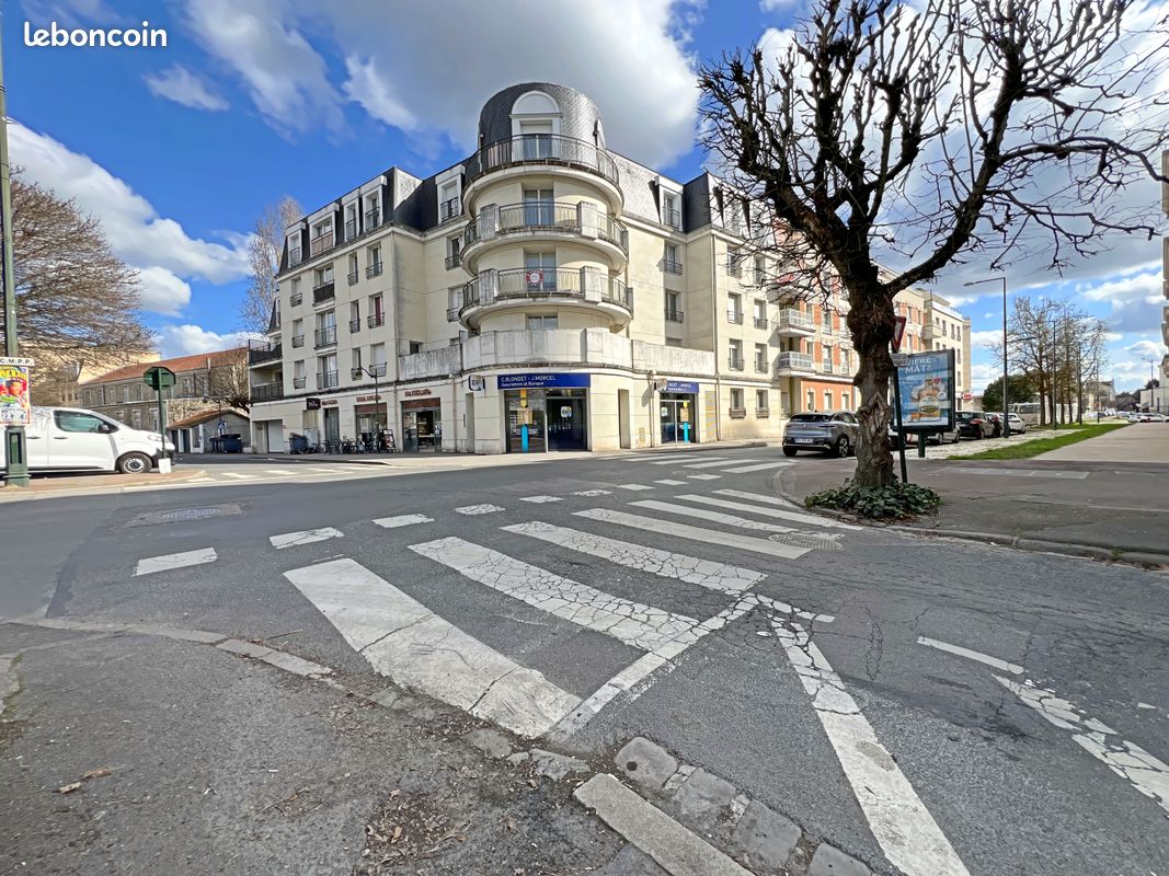 Appartement 3 pièces 69 m² · à Corbeil-Essonnes · 69 m² · 179 000 €