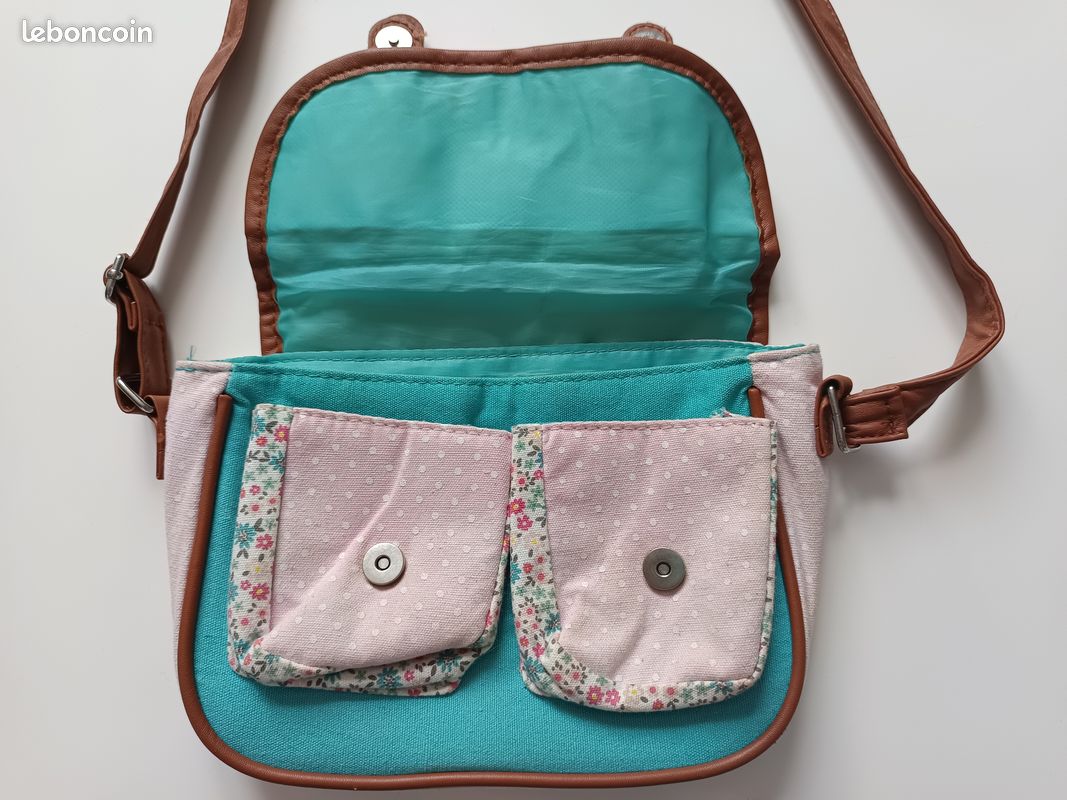 Sac à main rose, vert et marron avec des motifs fleurs (image 4)