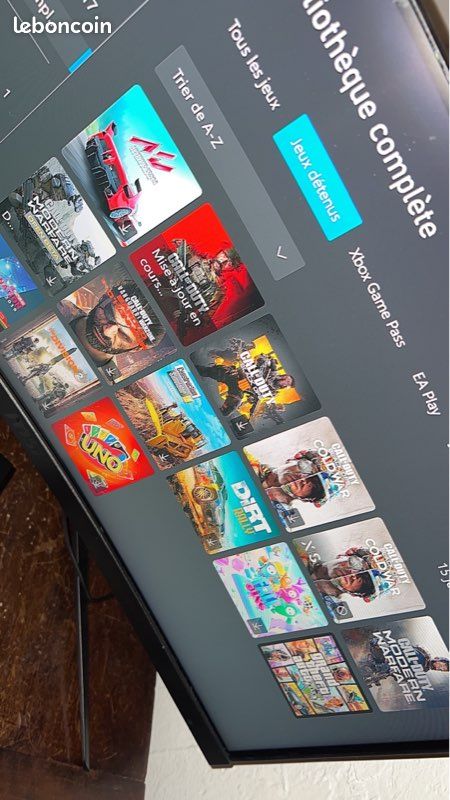 Xbox one x (image 2)