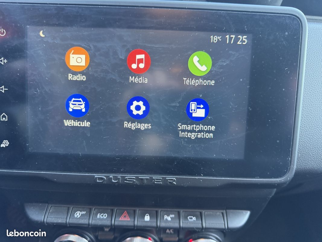 Dacia DUSTER 1.5 BLUE DCI 115CH PRESTIGE + 4X2 (image 13)