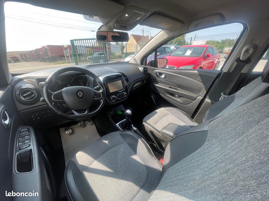 Renault captur phase 2 1.3 tce 150cv s-edition 2018 (image 12)