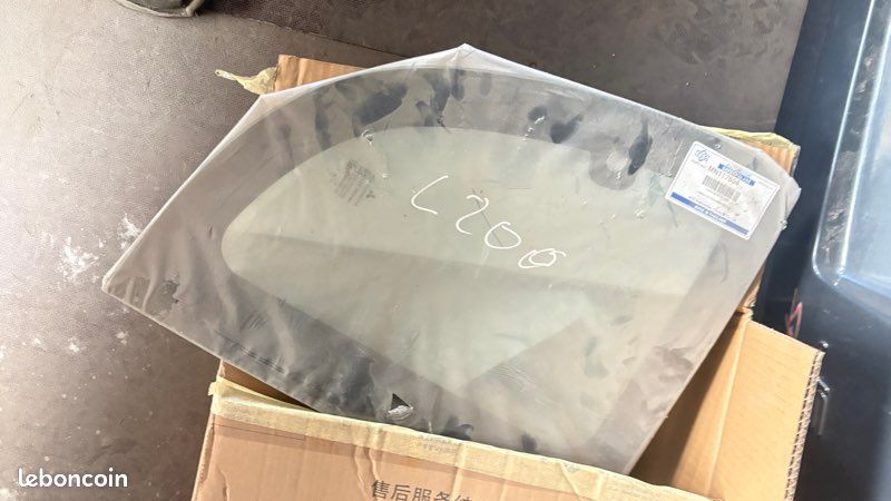 Vitre fixe L200 (image 2)