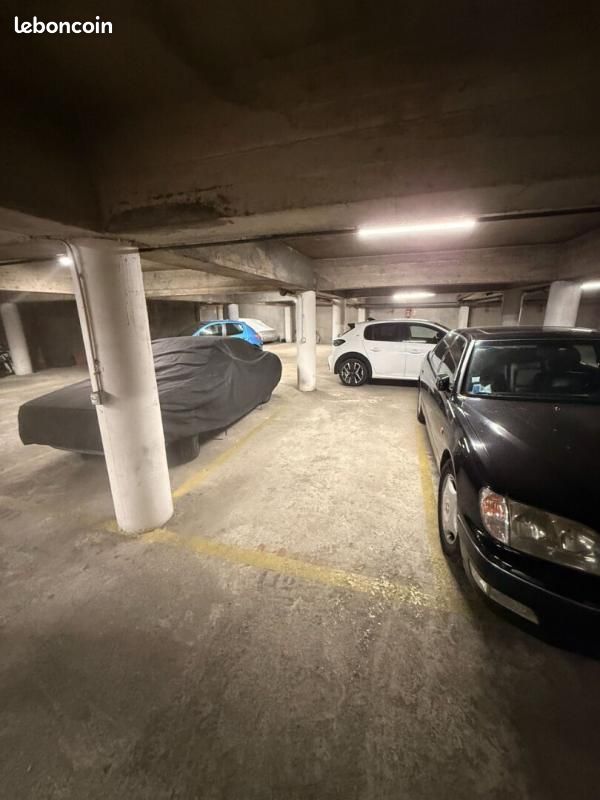 Parking Paris · 150 €/mois