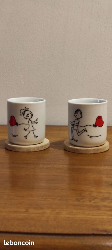 Lot 4 petits mugs à café (image 2)