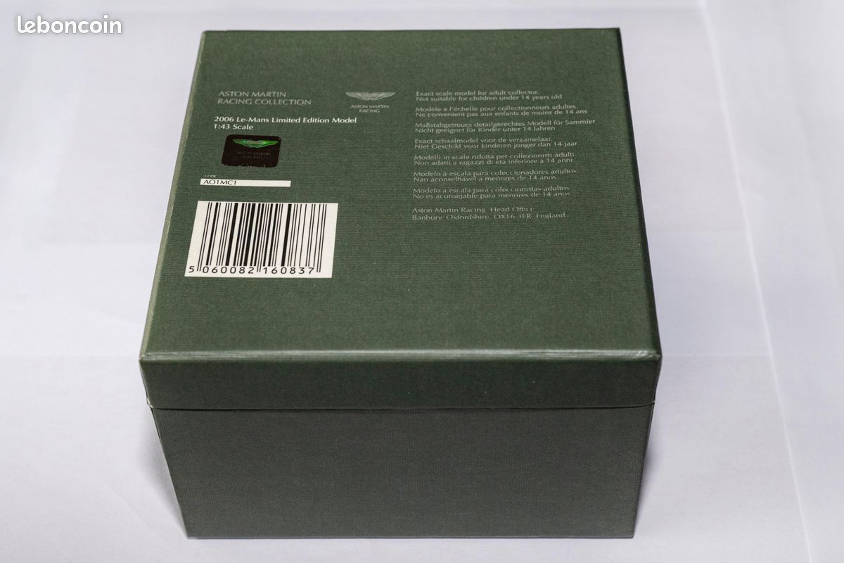 Miniature Aston Martin DBR9 007 - 24h Du Mans 2007 - 1/43 Ixo