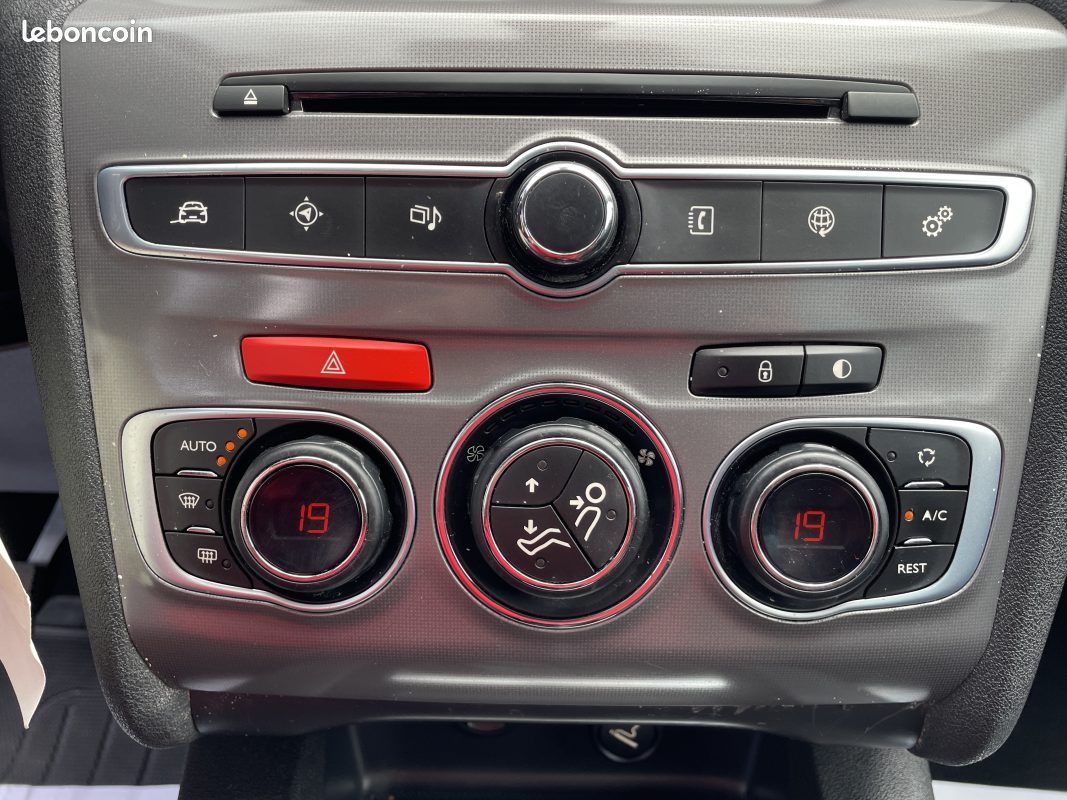 Citroen c4 1.6 blue hdi 120 exclusive 2015 (image 11)