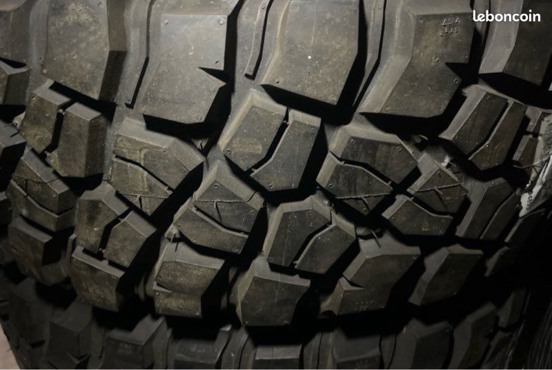 2 pneus 245 65 17 BFGoodrich Mud-Terrain T/A KM3 (image 2)