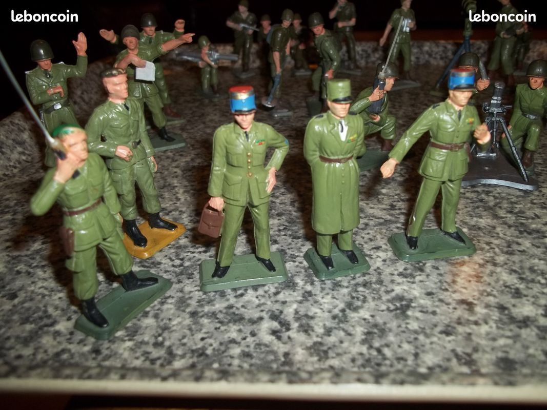 Petit Soldat Plastique Starlux Vintage - Chauffeur Militaire Pompier Gendarmerie