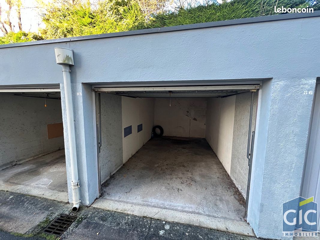 Parking/box CAEN · 82 €/mois
