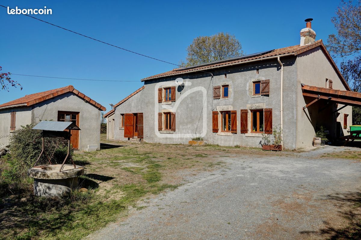 Maison 6 pièces 170 m² · au Busseau · 170 m² · 176 800 €
