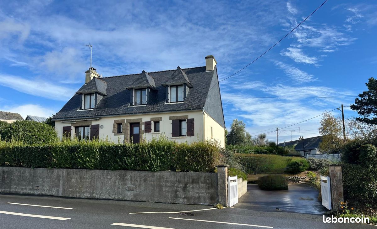 Maison 5 pièces 127 m² · à Billiers · 127 m² · 375 000 €