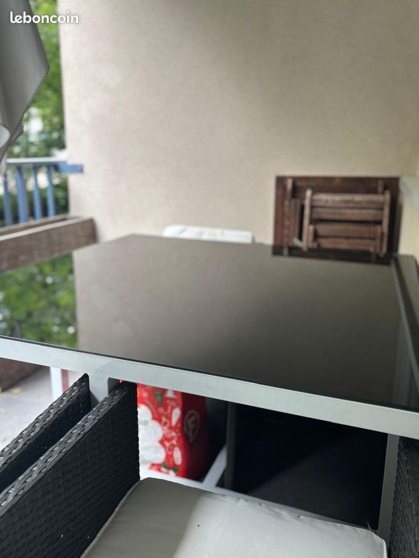 Table de jardin (image 4)