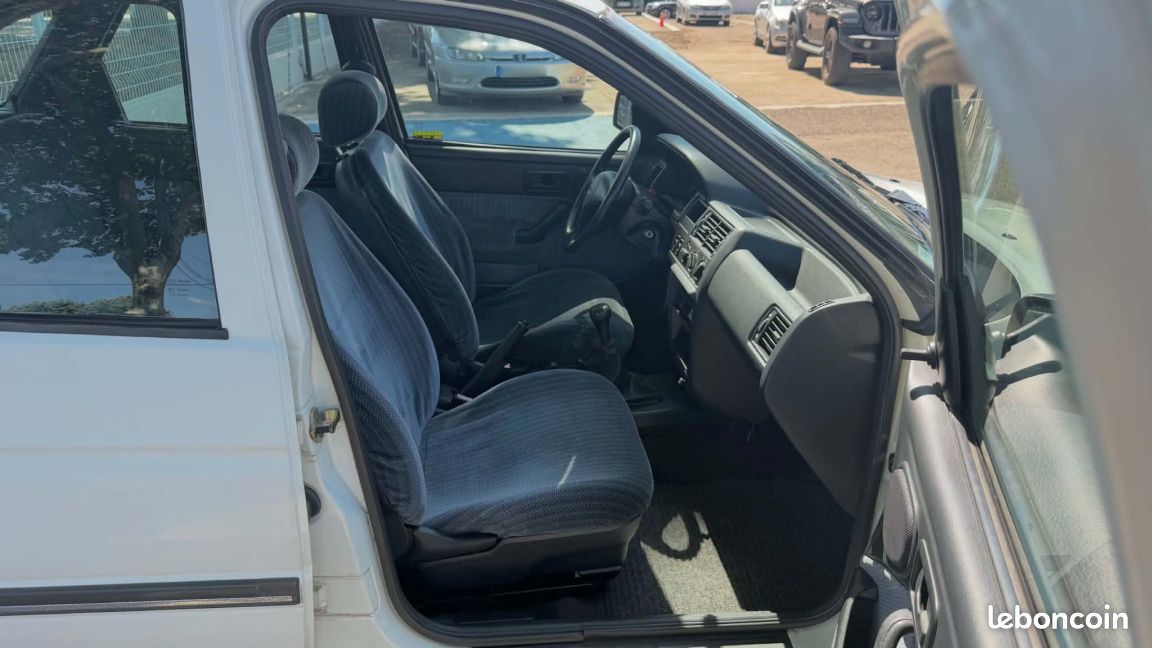 Ford Escort 1.3 CLX (image 9)