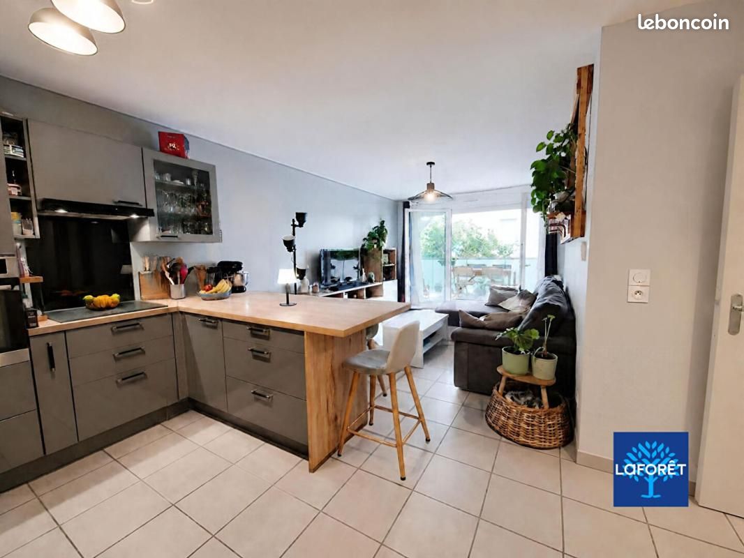 Appartement 3 pièces 60 m² · à Vénissieux · 60 m² · 185 000 €