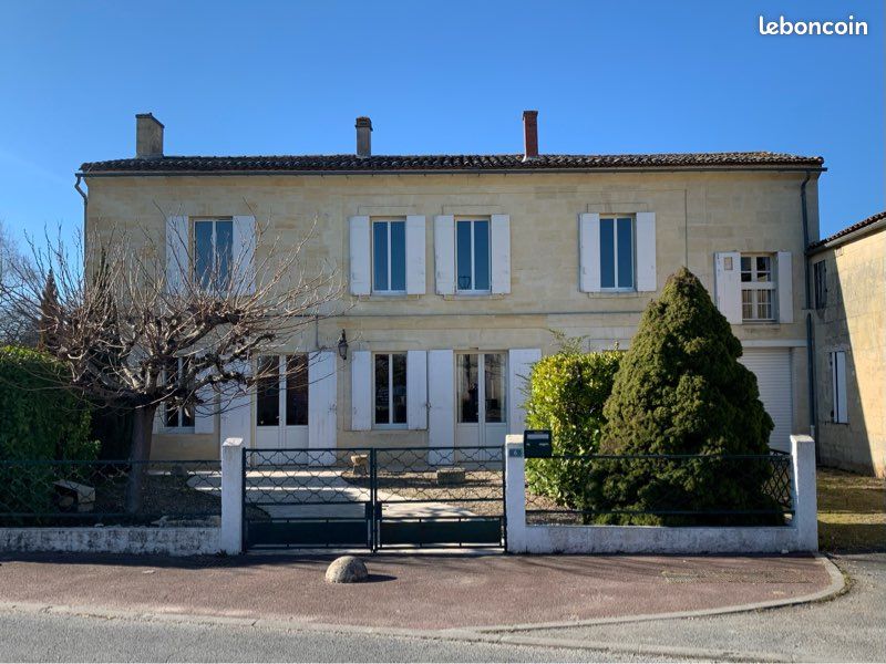 Maison 7 pièces 200 m² · à Saint-Germain-du-Puch · 200 m² · 380 000 €