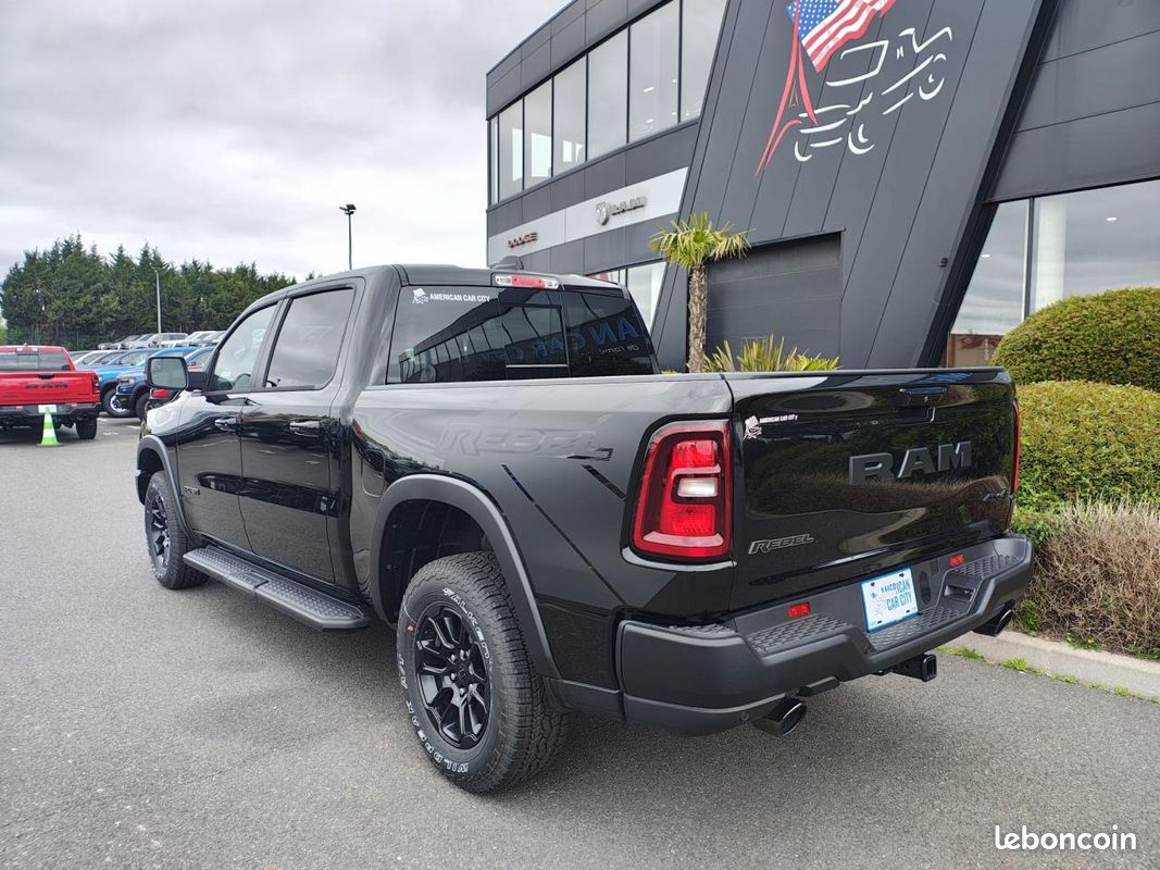 Dodge ram 1500 crew cab rebel (image 3)
