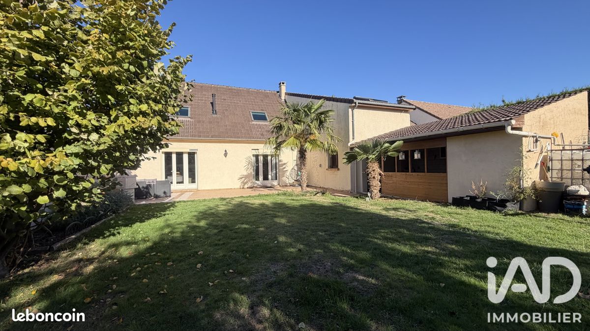 Maison 8 pièces 146 m² · à Servon · 146 m² · 464 000 €