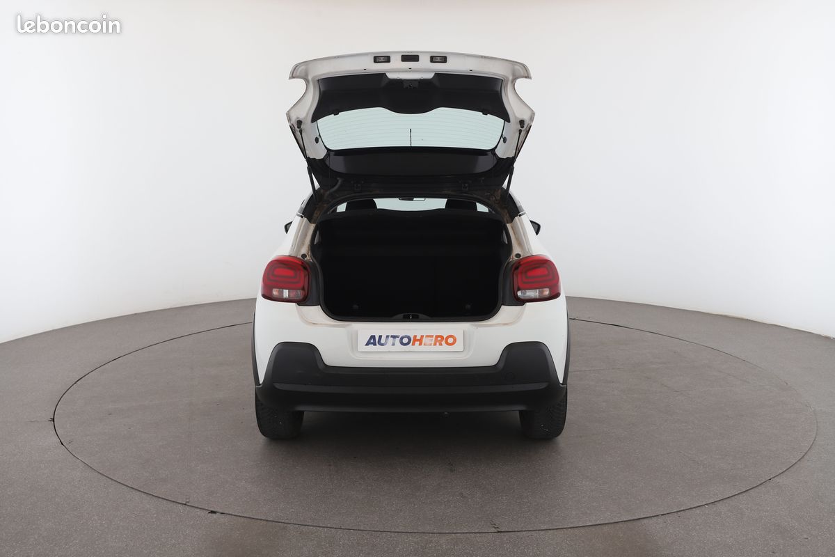 Citroen C3 1.2 PureTech Shine 82 ch (image 10)