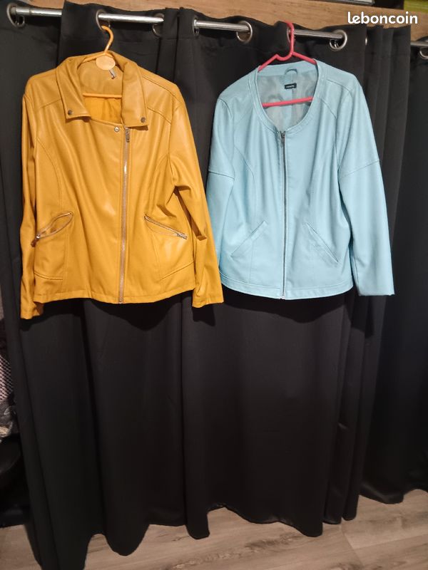 Vêtements très bon état je vend les deux 60 (image 2)