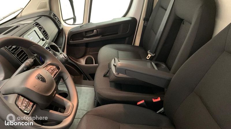 Peugeot Boxer Véhicule utilitaire ou Société L2H2 3.3 120ch Active (image 32)