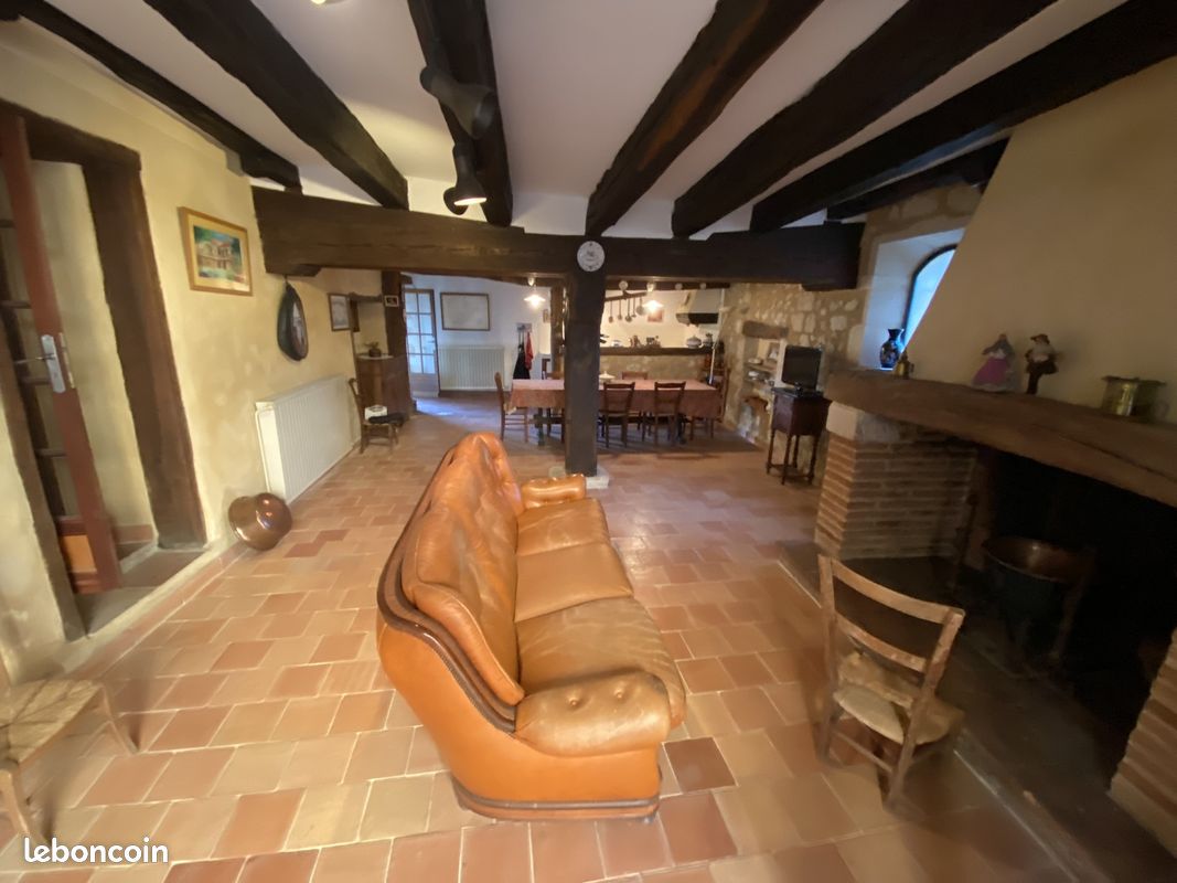 Maison 6 pièces 223 m² · à Auch · 223 m² · 229 000 €