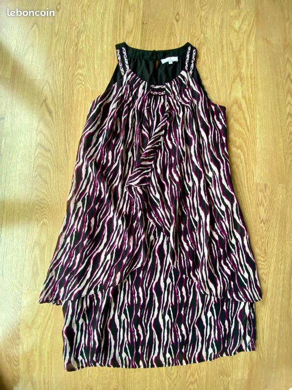 Robe (image 1)