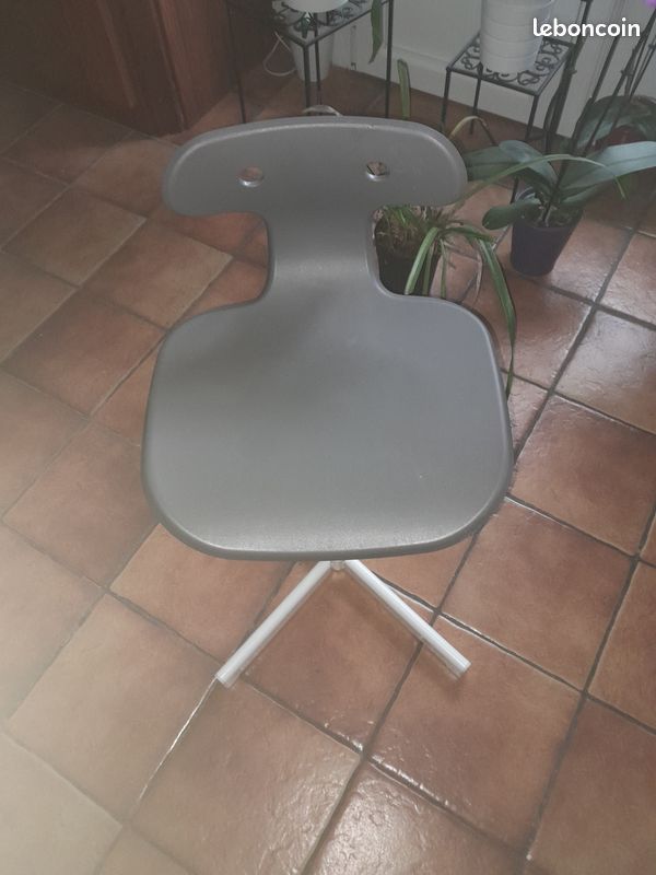 Chaise bureau IKEA MOLTE (image 1)