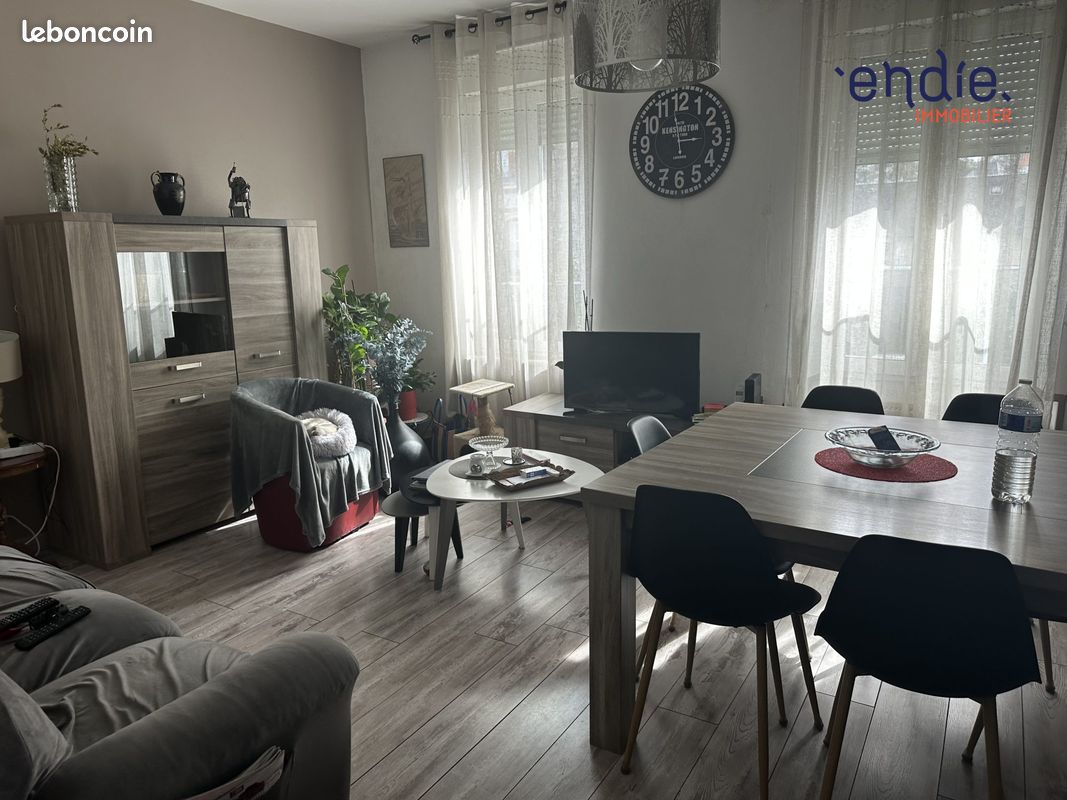 Immeuble 210 m² · à Brive-la-Gaillarde · 210 m² · 365 000 €