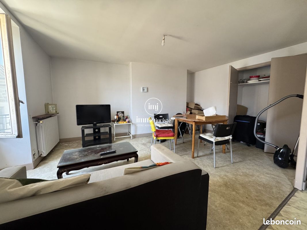 Appartement 2 pièces 61 m² · à Saint-Junien · 61 m² · 387 €