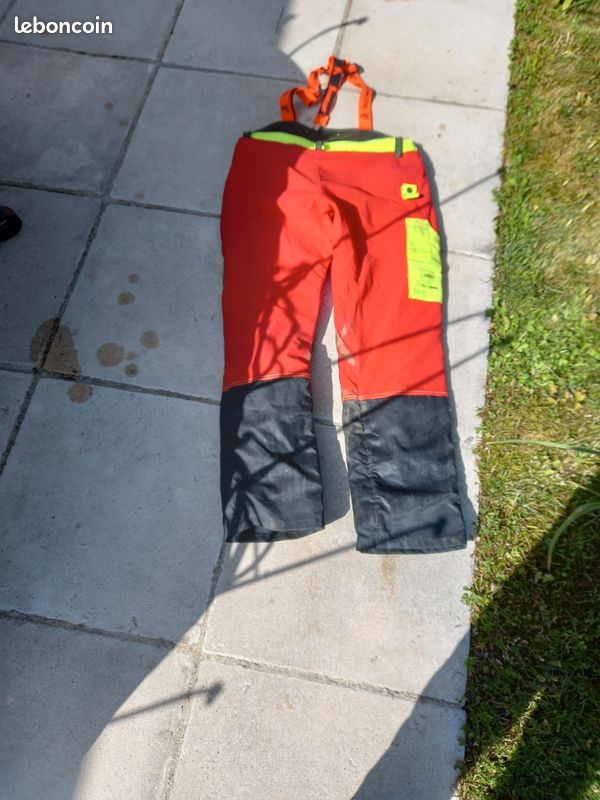 Ensemble équipement forestier aménagements paysagers (Pantalon