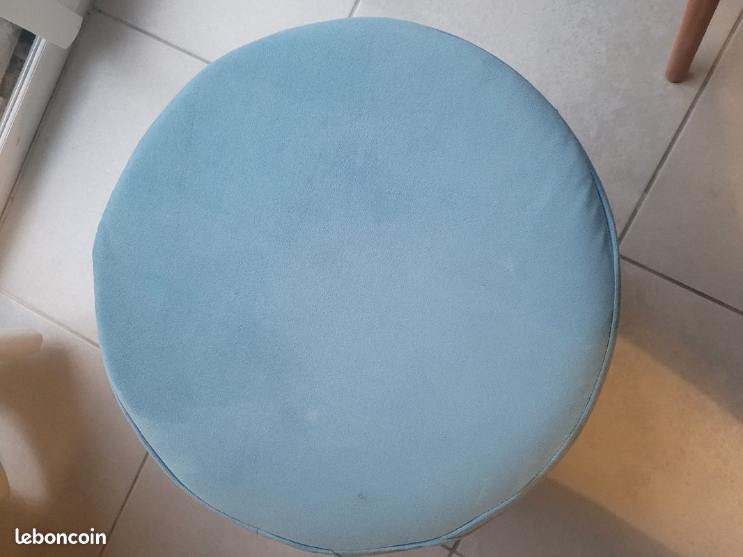 Pouff bleu (image 2)